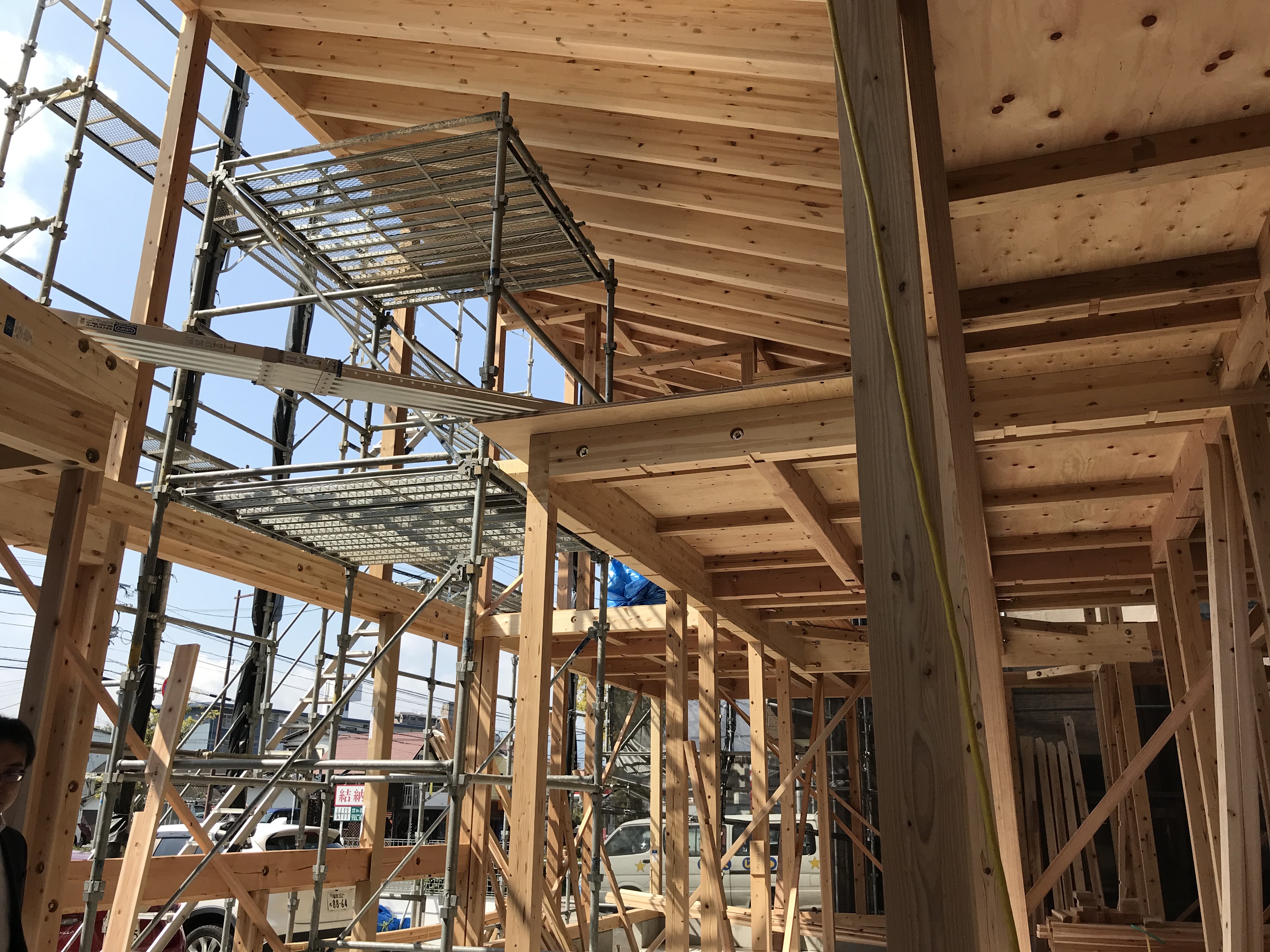 すわ動物病院の建築の様子